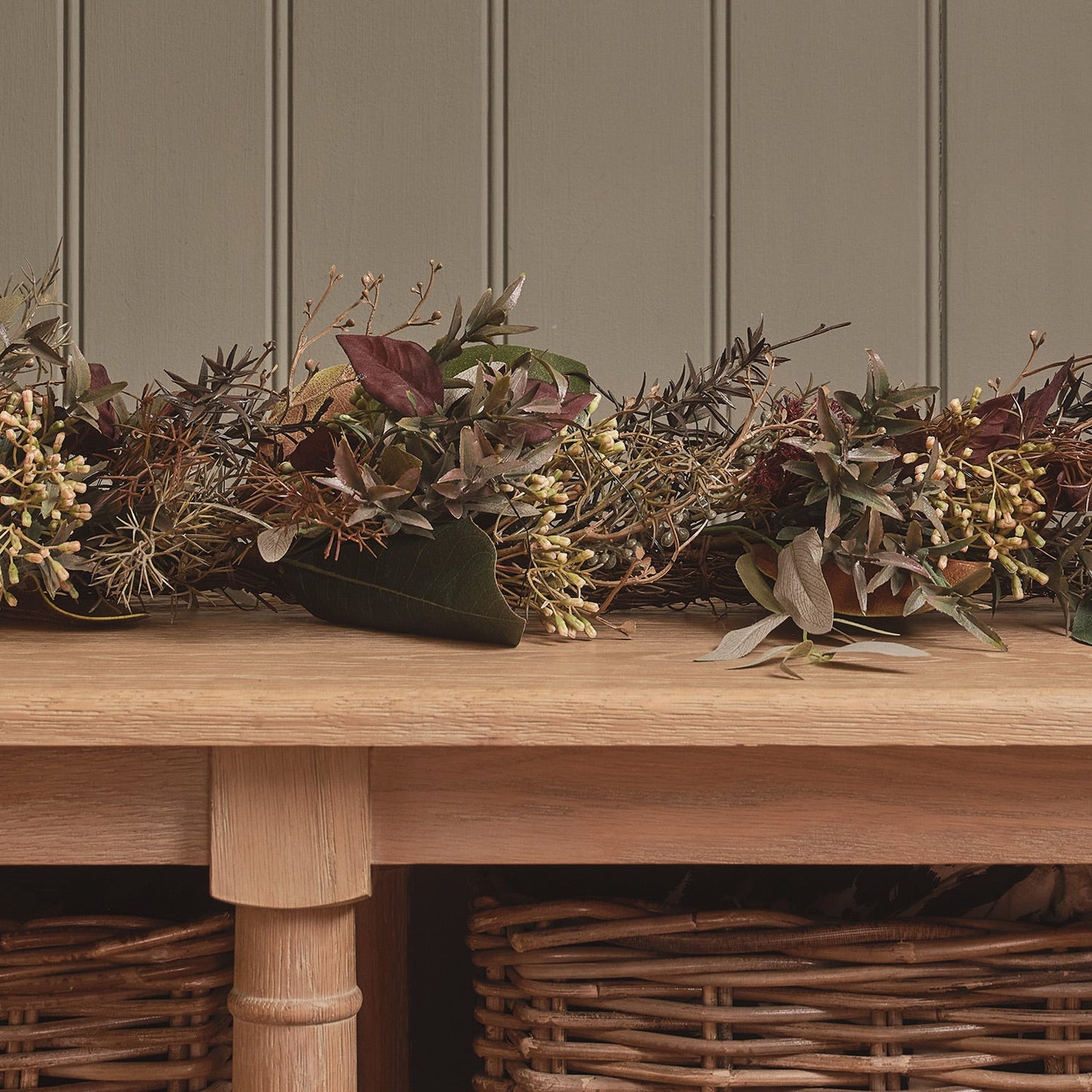2m Pre Lit Autumn Winter Garland